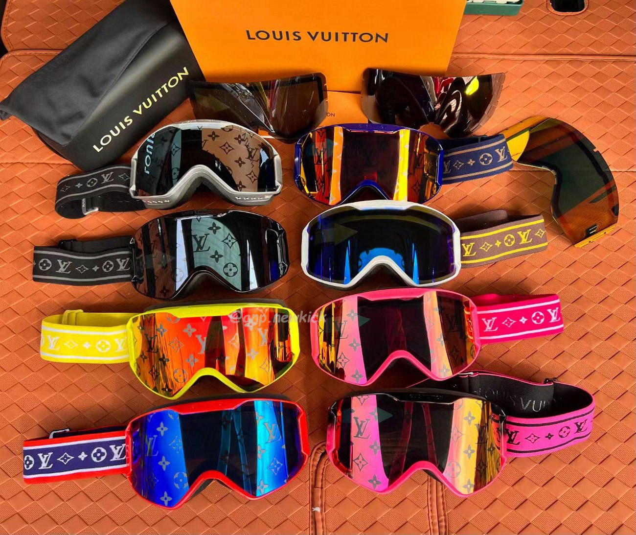 Louis Vuitton Lv Ski Mask Yellow Blue Black Pink Silvery White (6) - newkick.vip